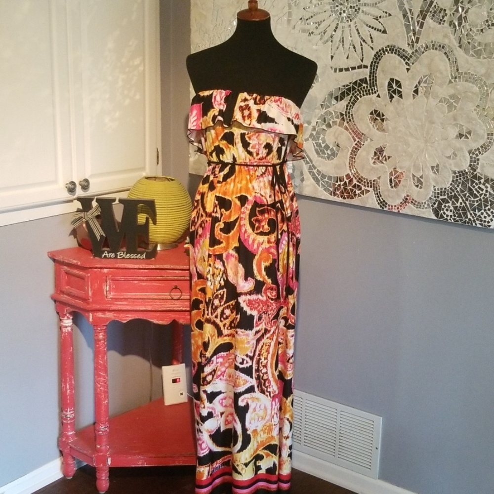 Floor length pattern dress